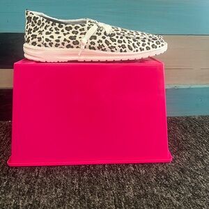 Gypsy Jazz Leopard Print Slip-On Sneakers